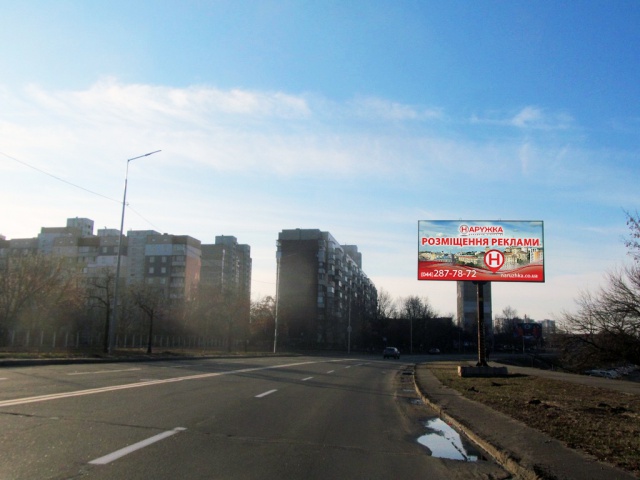 Щит 6x3, Ул. Радужная, напротив дома №55, пересечение с ул. П. Запорожца, в сторону б-ра Перова Щит 6x3, Ул. Радужная, напротив дома №55, пересечение с ул. П. Запорожца, в сторону б-ра Перова