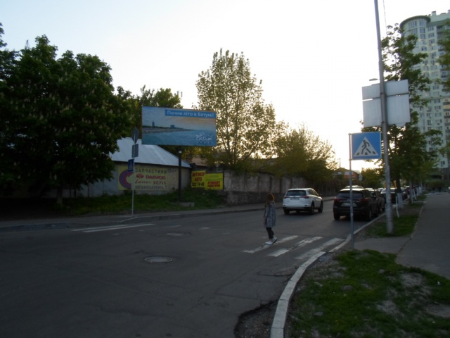 Щит 6x3, Механизаторов, ул., пересечение с ул.Кудряшова (ЖК Времена Года) Щит 6x3, Механизаторов, ул., пересечение с ул.Кудряшова (ЖК Времена Года)